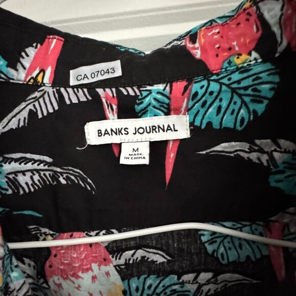 Banks Journal Men Hawaiian Shirt Black & Parrots Tropical Summer Size M Cotton - Picture 6 of 6